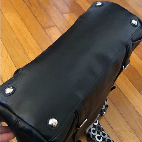 Authentic Leather Coach Handbag - Picture 5 of 7